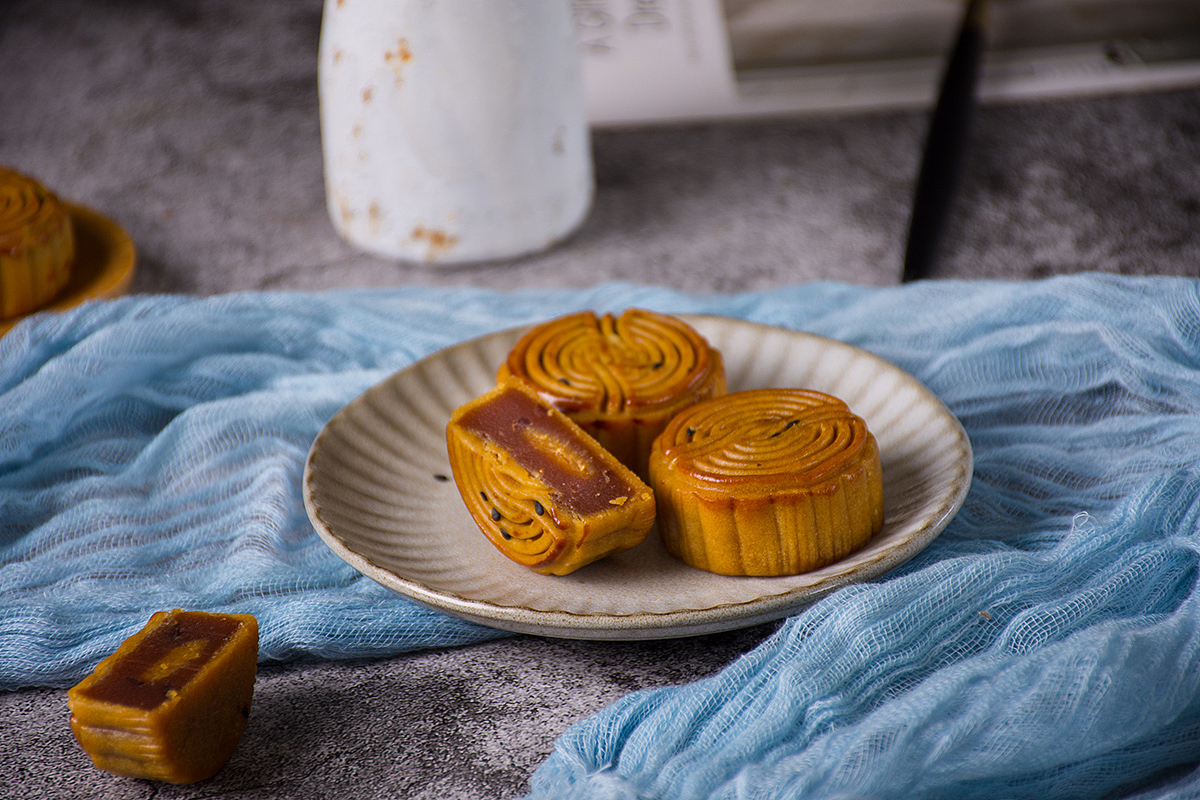 明月寄情，光影傳意——丫姐攝像服務的月餅產品攝影藝術